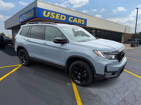 Certified 2024 Honda Passport Black Edition image 4