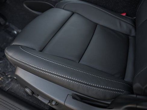 New 2026 Volvo XC40 B5 Plus w/ Protection Package Premier image 34