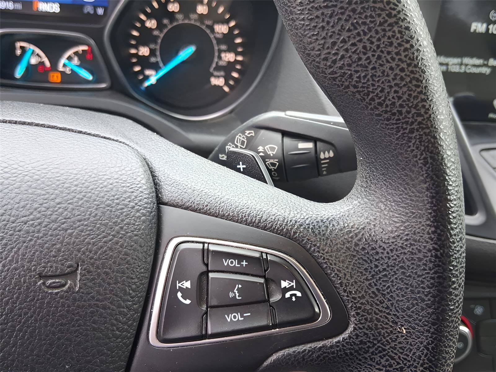 Used 2017 Ford Escape SE w/ Equipment Group 201A AWD/4WD image 21