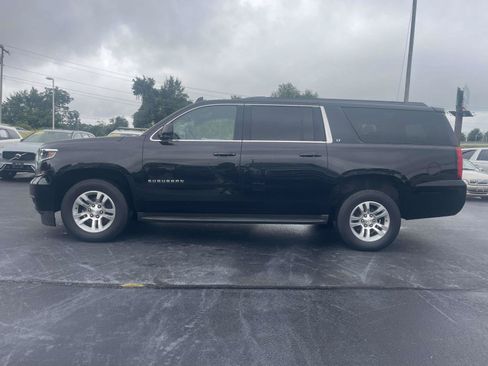 Used 2017 Chevrolet Suburban LT AWD/4WD image 4