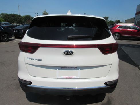 Used 2021 Kia Sportage LX FWD image 8