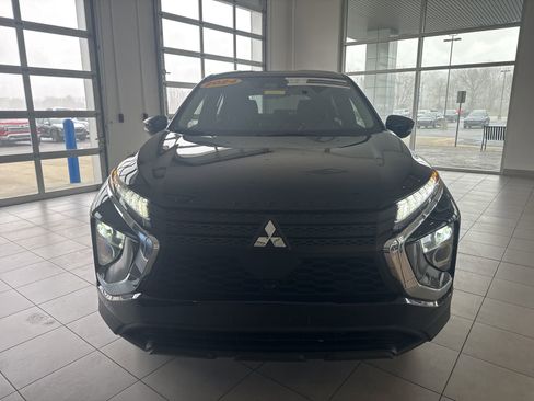Used 2024 Mitsubishi Eclipse Cross LE image 2