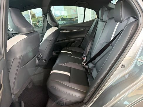 Used 2026 Toyota Camry SE FWD image 12