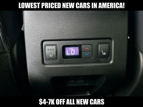 New 2024 Mitsubishi Outlander SEL image 30