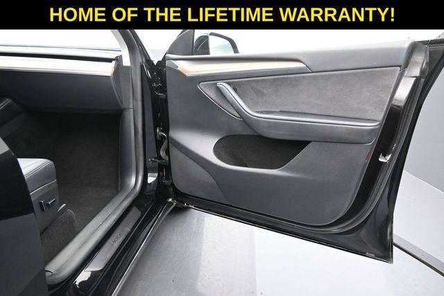 Used 2023 Tesla Model Y Long Range AWD/4WD image 62