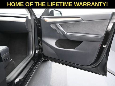 Used 2023 Tesla Model Y Long Range AWD/4WD image 62