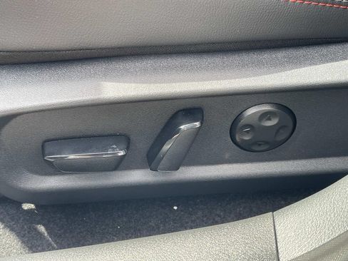 New 2026 Nissan Sentra SR w/ SR Premium Package FWD image 21
