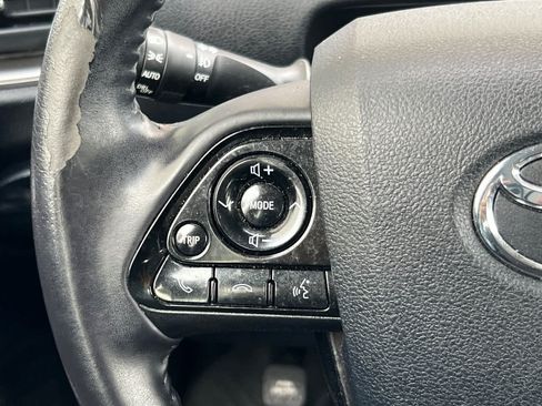 Certified 2022 Toyota Prius Prime Limited FWD image 27