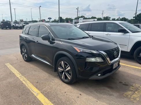 Used 2021 Nissan Rogue SL w/ Premium Package FWD image 2