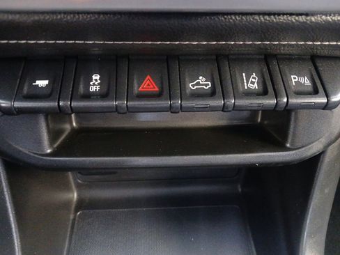 Used 2022 GMC Canyon Elevation w/ Driver Alert Package RWD image 5