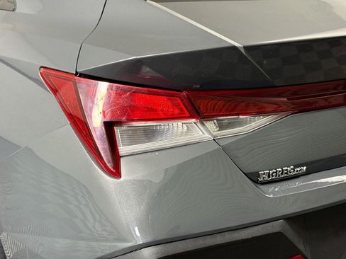 Used 2024 Hyundai Elantra SEL FWD image 36