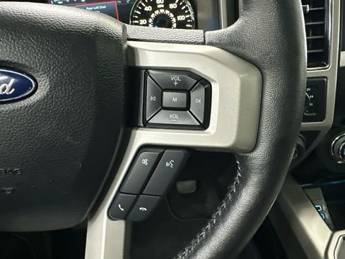 Used 2018 Ford F150 Lariat w/ Equipment Group 502A Luxury image 28