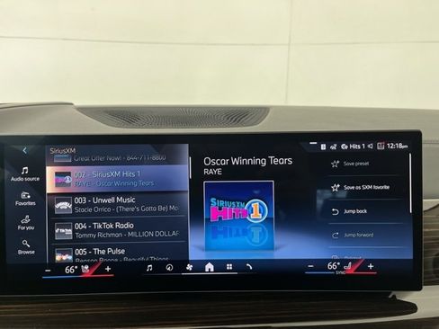 Used 2025 BMW X7 xDrive40i image 15