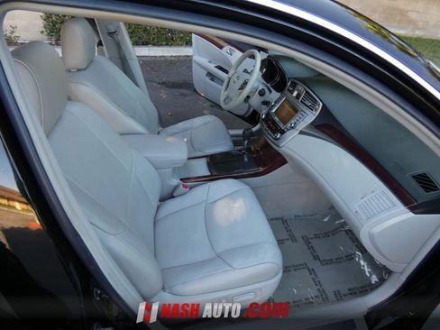 Used 2011 Toyota Avalon FWD image 26