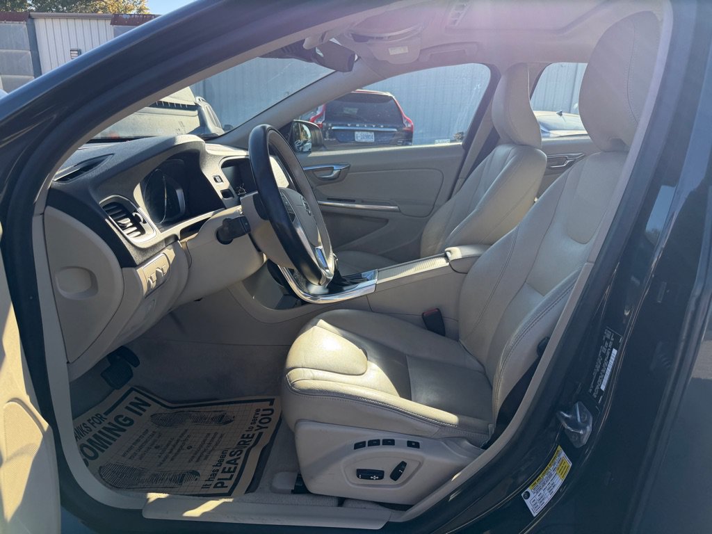 Used 2015 Volvo S60 T5 Platinum FWD image 10