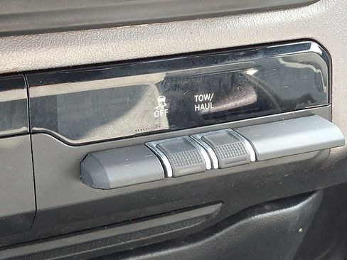 Used 2021 RAM 1500 Big Horn AWD/4WD image 24