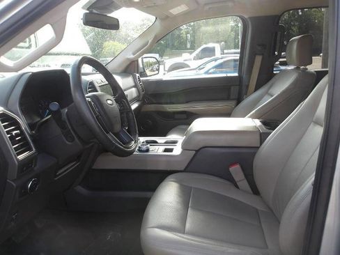 Used 2020 Ford Expedition Max XLT w/ Equipment Group 202A image 6