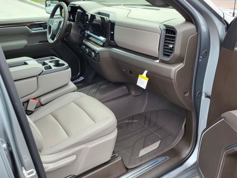 New 2026 Chevrolet Silverado 1500 LT w/ Texas Edition Plus RWD image 9