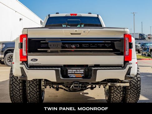 Used 2026 Ford F450 Platinum w/ FX4 Off-Road Package image 8