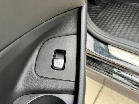 Used 2023 Mercedes-Benz E 350 4MATIC Sedan image 26