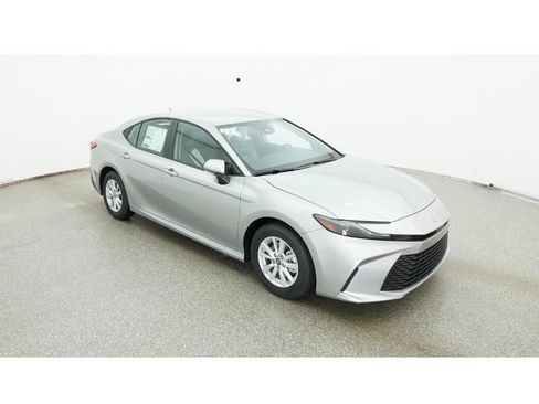 New 2026 Toyota Camry LE image 13