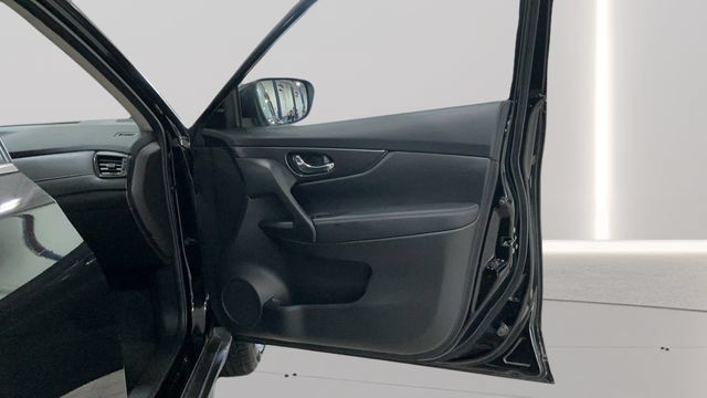 Used 2020 Nissan Rogue SV AWD/4WD image 34