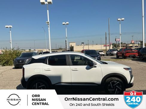 New 2026 Nissan Kicks SV image 4