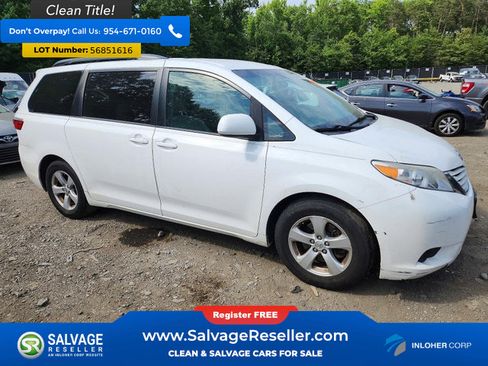 Used 2017 Toyota Sienna LE FWD image 5