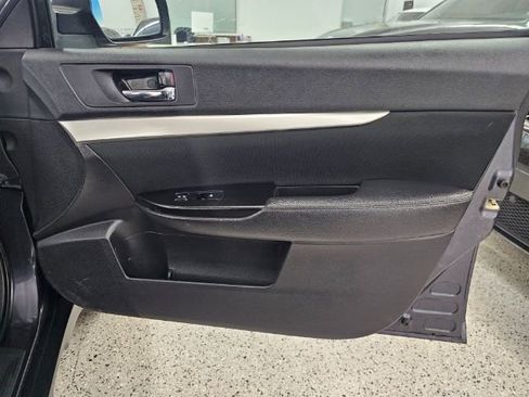 Used 2013 Subaru Outback 2.5i Premium image 30