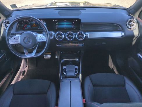 Used 2020 Mercedes-Benz GLB 250 w/ AMG Line image 16