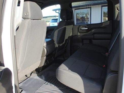 Used 2020 Chevrolet Silverado 1500 Custom Trail Boss w/ Custom Convenience Package image 19