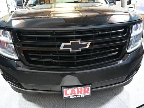 Used 2019 Chevrolet Suburban Premier AWD/4WD image 16