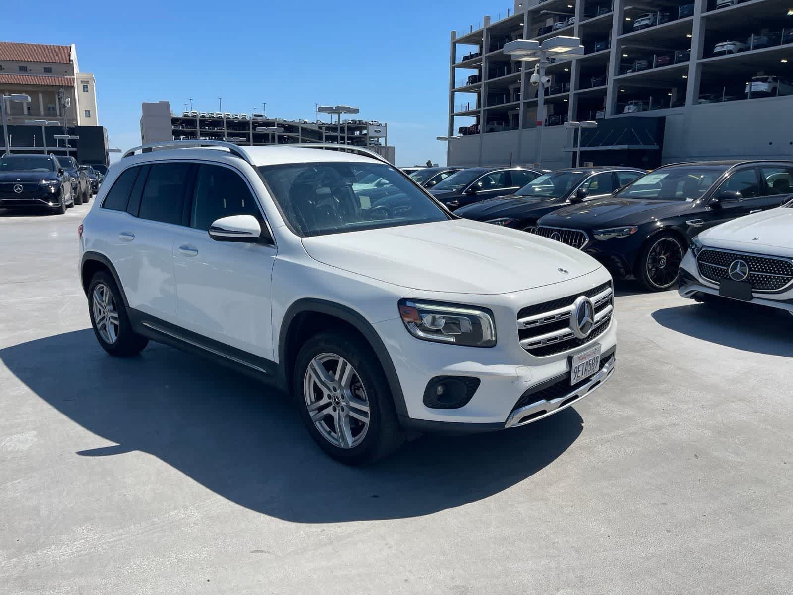 Used 2022 Mercedes-Benz GLB 250 image 2