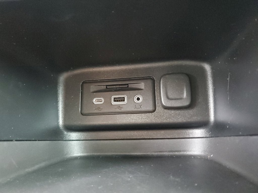 Used 2020 Chevrolet Equinox LT FWD image 30