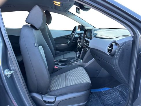 Used 2019 Hyundai Kona SE FWD image 17