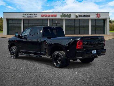 Used 2025 RAM 3500 Laramie w/ Night Edition AWD/4WD image 6