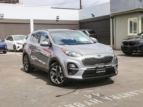 Used 2022 Kia Sportage EX image 1