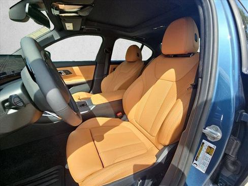 Used 2026 BMW 330i Sedan w/ Premium Package RWD image 3