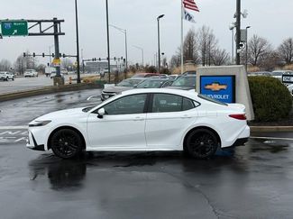 Used 2025 Toyota Camry SE video 2