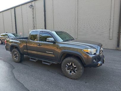 Used 2017 Toyota Tacoma TRD Off-Road w/ Tow Package