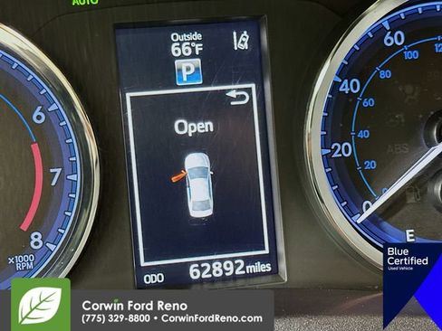 Used 2019 Toyota Corolla SE FWD image 15