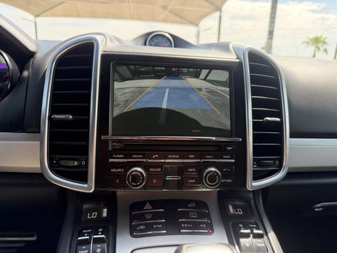 Used 2014 Porsche Cayenne GTS AWD/4WD image 19