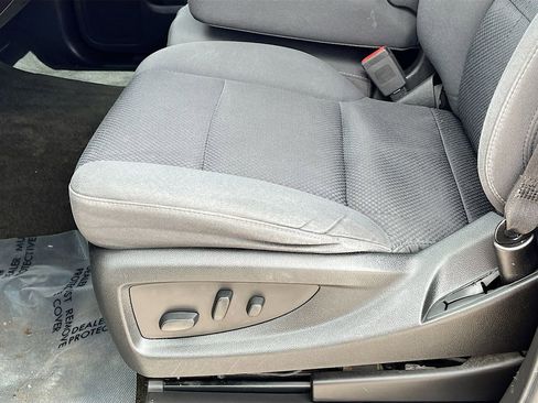 Used 2018 Chevrolet Silverado 1500 LT w/ All Star Edition image 17