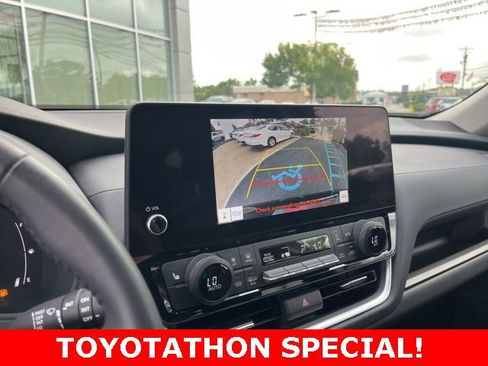 Used 2024 Toyota Grand Highlander XLE image 25