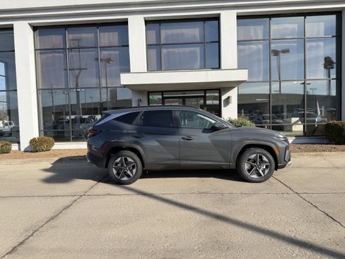 New 2026 Hyundai Tucson SEL image 3