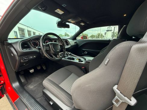 Used 2019 Dodge Challenger R/T Scat Pack w/ Driver Convenience Group RWD image 10