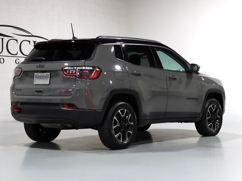 Used 2020 Jeep Compass Trailhawk w/ Cold Weather Group AWD/4WD image 17
