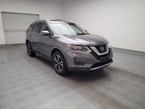 Used 2019 Nissan Rogue SV w/ Sun & Sound Touring Package image 13