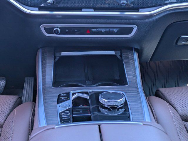Used 2024 BMW X5 sDrive40i w/ Premium Package RWD image 21