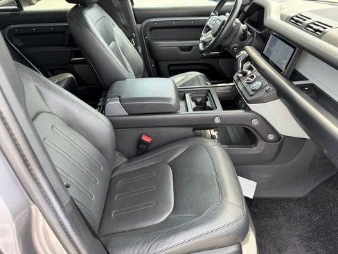 Used 2020 Land Rover Defender 110 S image 15